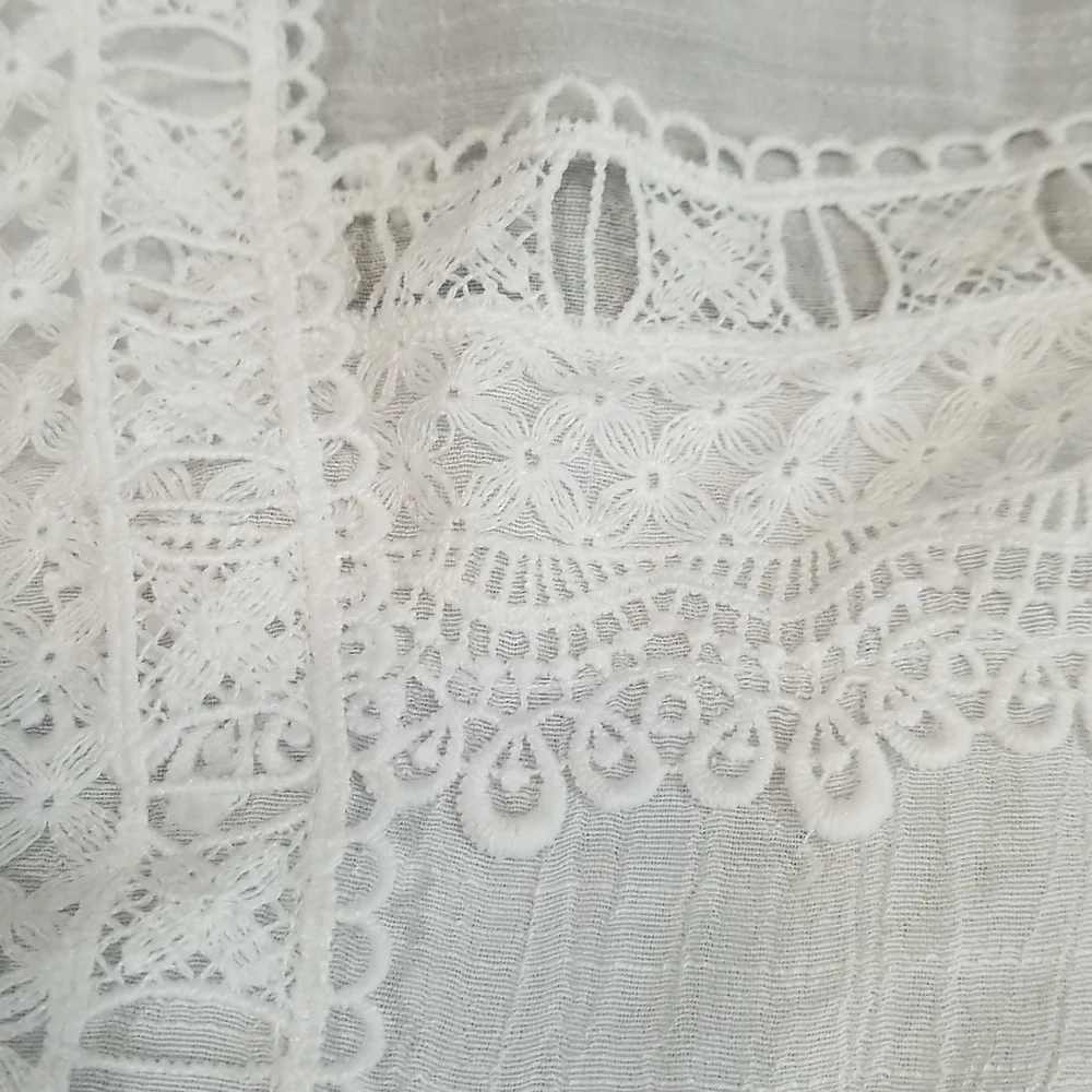 Zac & Rachel Square Neckline Short Sleeves White Top. Size PL - Picture 7 of 12